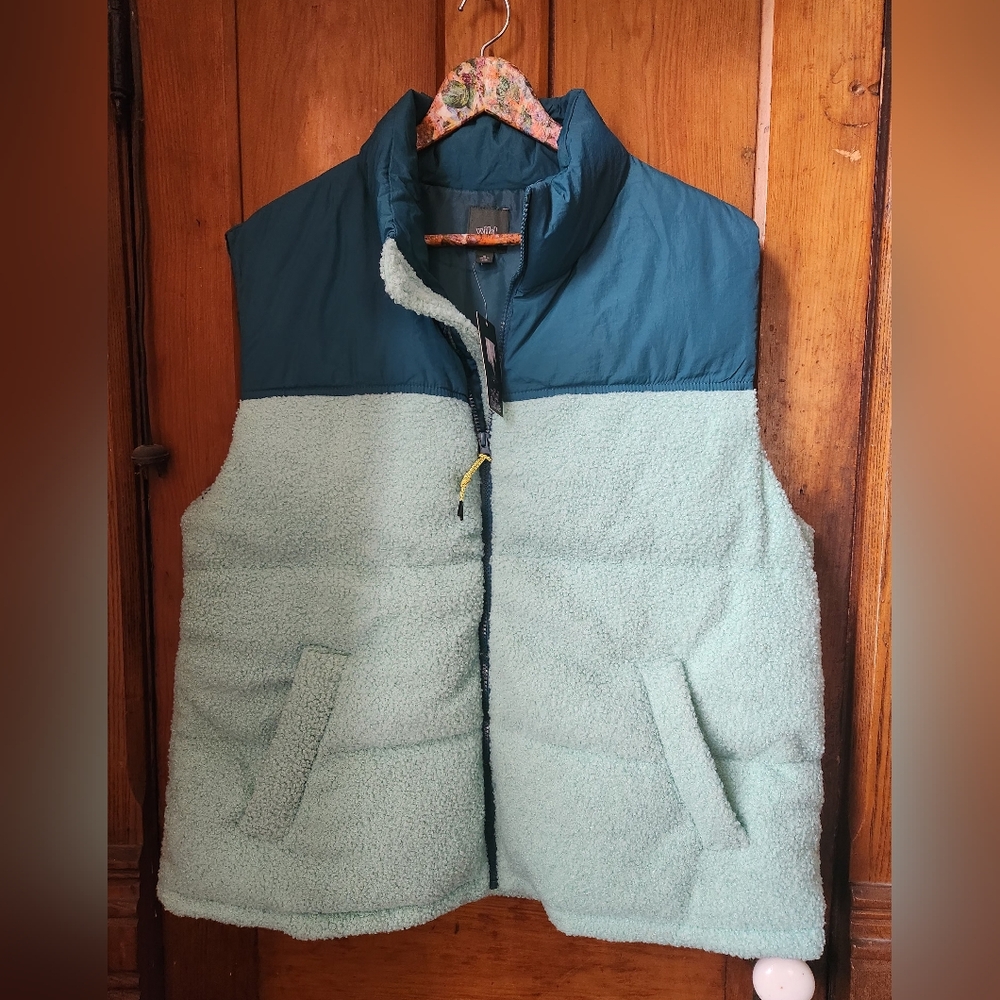 Wild Fable XL Insulated Vest